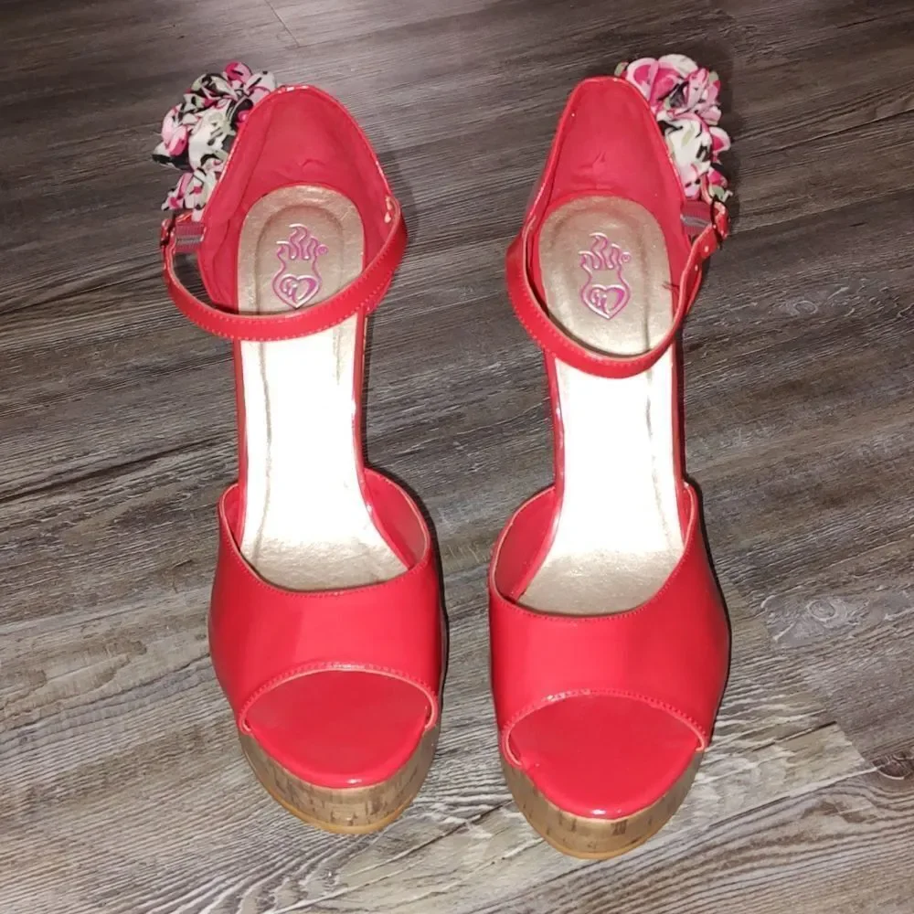 Patent platform kork heels shoes  Sz 11 EUC